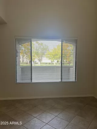 Photo #5: 6961270 Listing