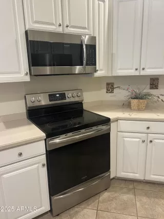 Photo #6: 6961270 Listing