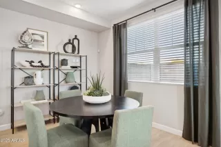 Photo #3: 6961325 Listing 