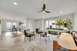 Photo #5: 6961332 Listing 