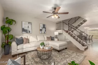 Photo #4: 6961384 Listing 