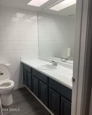 Photo #5: 6961397 Listing 