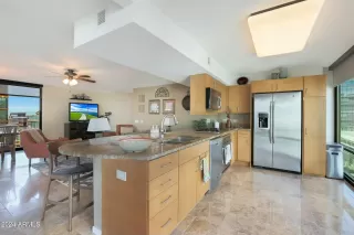 Photo #4: 6961457 Listing 