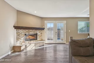 Photo #5: 6961537 Listing 