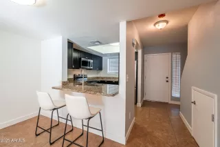 Photo #5: 6961656 Listing 