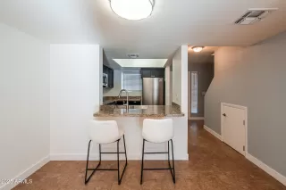 Photo #6: 6961656 Listing 