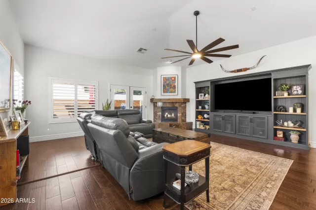 MLS: 6961683 Condo For Sale