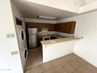 Photo #2: 6961784 Listing