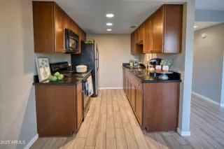 Photo #3: 6961811 Listing