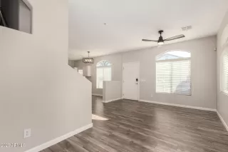 Photo #5: 6961813 Listing