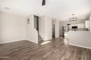 Photo #6: 6961813 Listing