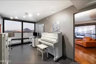 Photo #1: 6961871 Listing 