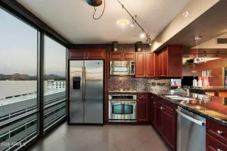 Photo #3: 6961871 Listing 