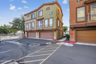 Photo #2: 6961912 Listing