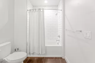 Photo #6: 6961914 Listing 