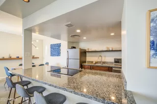 Photo #4: 6961930 Listing 