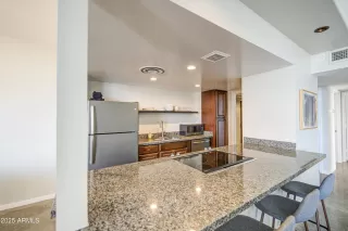 Photo #6: 6961930 Listing 