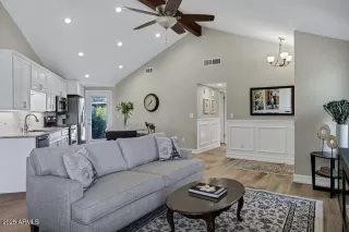 Primary Photo for MLS#: 6962018