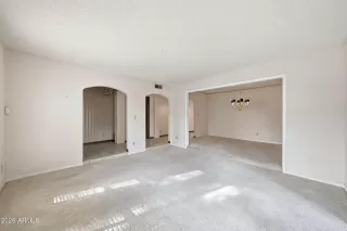 Photo #4: 6962216 Listing 