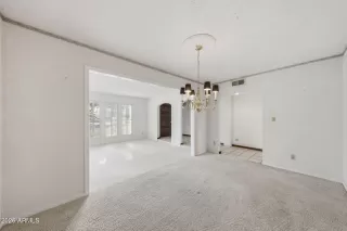 Photo #6: 6962216 Listing 