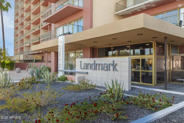 MLS: 6962376 Condo For Sale