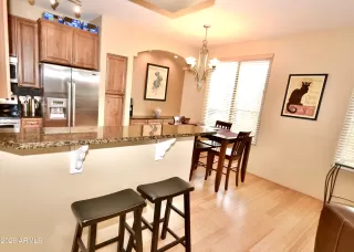 Photo #6: 6962385 Listing 