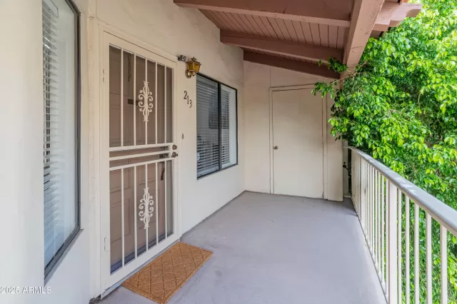 MLS: 6962884 Condo For Sale