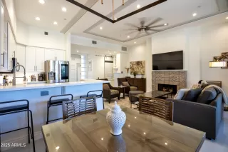 Photo #3: 6963015 Listing 