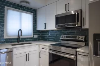 Photo #2: 6963053 Listing 