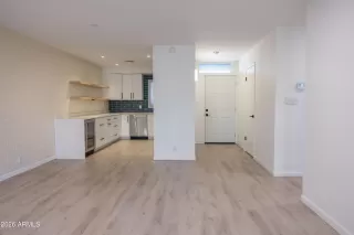 Photo #6: 6963053 Listing 