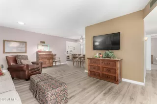 Photo #2: 6963232 Listing 