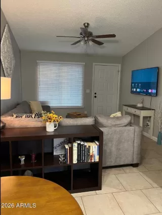 Photo #4: 6963259 Listing