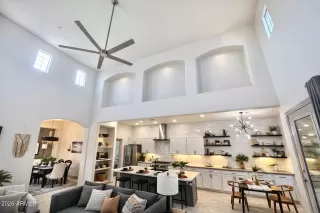 Photo #4: 6963287 Listing 