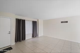 Photo #4: 6963296 Listing