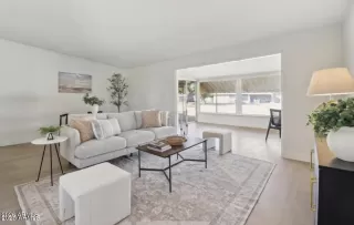 Photo #2: 6963301 Listing 