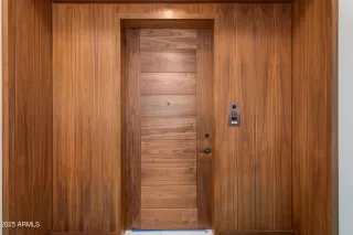 Photo #5: 6963323 Listing 