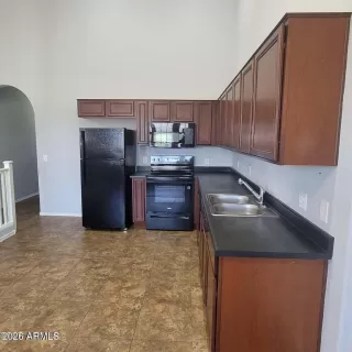 Photo #2: 6963407 Listing 