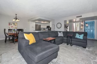 Photo #3: 6963507 Listing