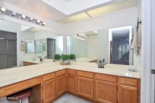 Photo #6: 6963507 Listing