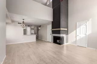 Browse active condo listings in RAMBLEWOOD