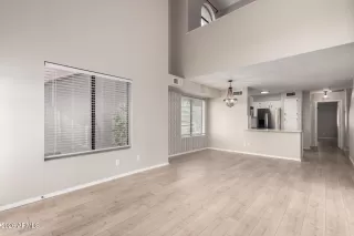 Photo #4: 6963513 Listing 