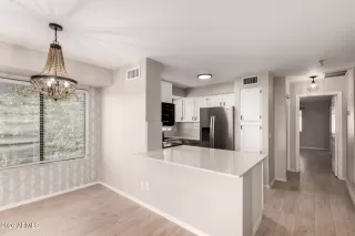 Photo #5: 6963513 Listing 