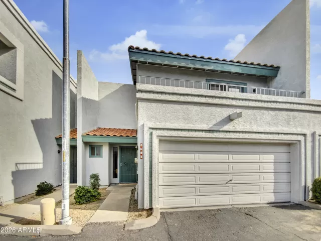 MLS: 6963519 Condo For Sale