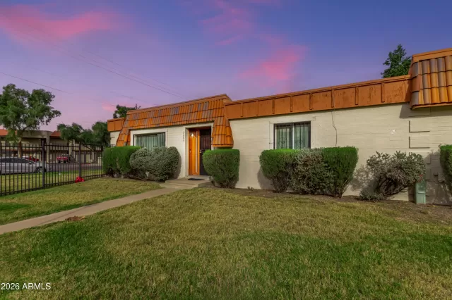 MLS: 6963560 Condo For Sale