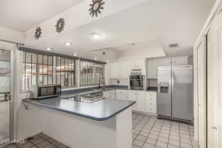 Photo #2: 6963560 Listing 