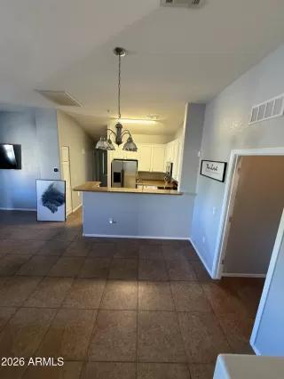 Photo #2: 6963615 Listing 