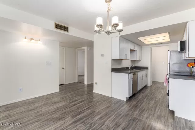 MLS: 6963649 Condo For Sale