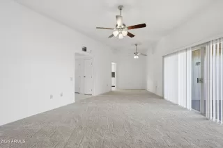 Photo #4: 6963799 Listing