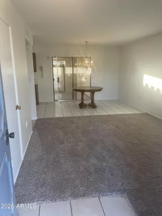 Photo #6: 6963891 Listing 