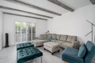 Photo #2: 6963892 Listing 